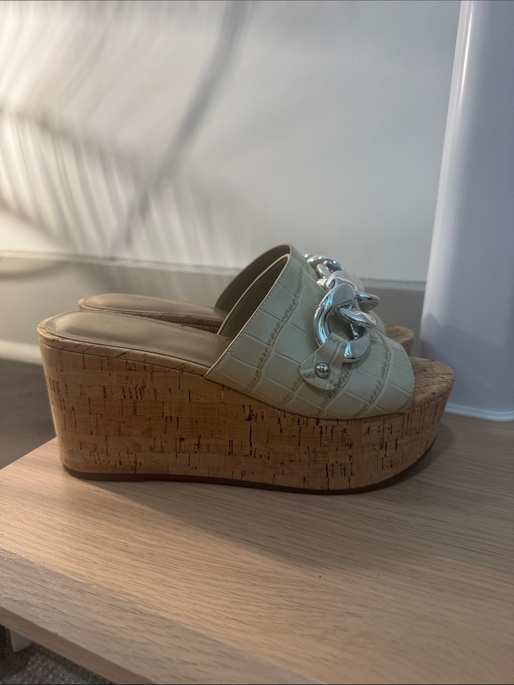 Marc Fisher Cream Platform Cork Wedge Slide with Silver Chain - Picture 4 of 6